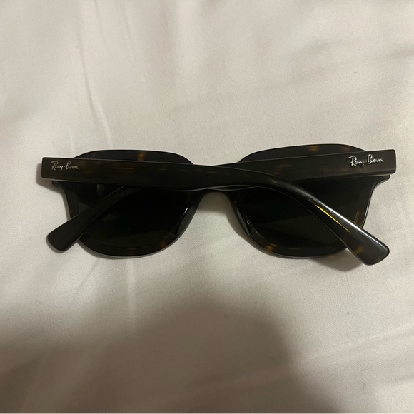 Ray-Ban Tortoise Shell Sunglasses - Picture 3 of 7